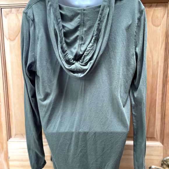 Old Navy Active Hoodie - Picture 3 of 4